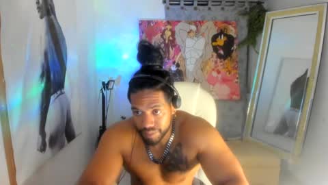 Snapshot of dimitry_muscle chatting on 02-07-25, 05:10 dimitry kyle mucle online show from 02-07-25, 05:10