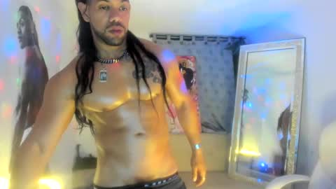 Snapshot of dimitry_muscle chatting on 02-26-25, 02:26 dimitry kyle mucle online show from 02-26-25, 02:26