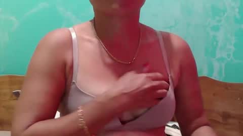 Snapshot of dimple_42 chatting on 02-07-25, 09:05 Dimple online show from 02-07-25, 09:05