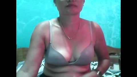 Snapshot of dimple_42 chatting on 02-17-25, 03:04 Dimple online show from 02-17-25, 03:04