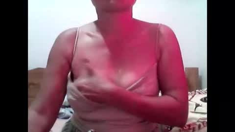 Snapshot of dimple_42 chatting on 10-31-25, 01:50 Dimple online show from 10-31-25, 01:50