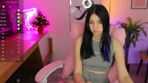 Dina Foxxx online show from 12-12-24, 01:39