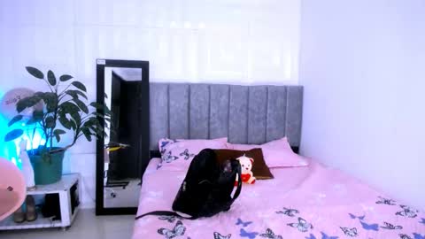 DINA online show from 09-26-25, 10:14