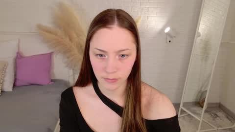 Dina online show from 04-27-26, 06:11