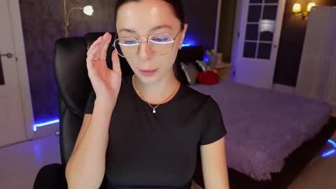 dinacandy online show from 09-30-25, 10:31