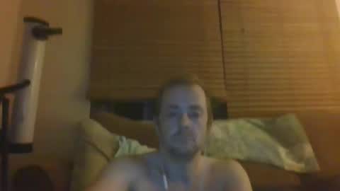Snapshot of dingleberryjonesmagee chatting on 04-16-26, 08:04 dingleberryjonesmagee online show from 04-16-26, 08:04
