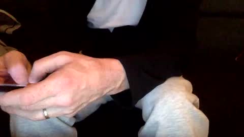 dinnerout1111 online show from 01-05-25, 03:34