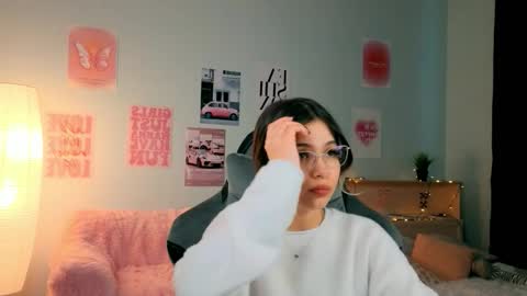 Snapshot of dinnerwithflowers chatting on 02-21-26, 01:34 Sara Connor online show from 02-21-26, 01:34