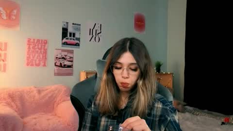 Snapshot of dinnerwithflowers chatting on 02-23-26, 01:19 Sara Connor online show from 02-23-26, 01:19