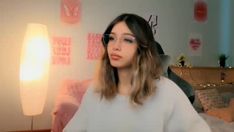 Snapshot of dinnerwithflowers chatting on 03-08-26, 12:53 Sara Connor online show from 03-08-26, 12:53