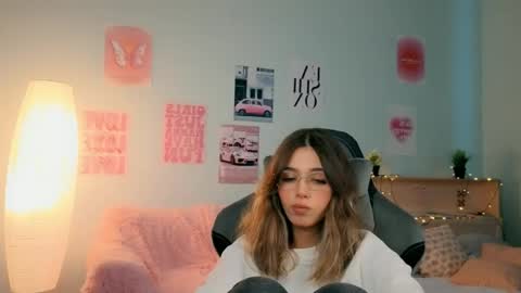 Snapshot of dinnerwithflowers chatting on 03-14-26, 01:27 Sara Connor online show from 03-14-26, 01:27