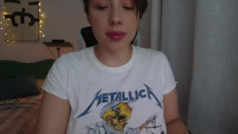 Snapshot of diosa_cadenas chatting on 01-04-25, 01:10 Anglica A online show from 01-04-25, 01:10