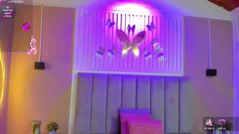 Snapshot of diosa_cristal chatting on 12-02-25, 03:23 Cristal online show from 12-02-25, 03:23