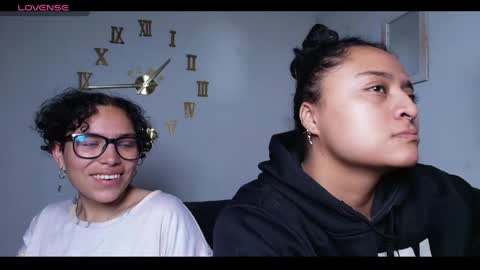 Valentine online show from 04-19-26, 07:27