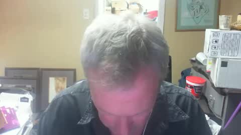 Snapshot of dirkpitt223 chatting on 12-21-24, 01:58 DirtkPitt Fun guy working online show from 12-21-24, 01:58