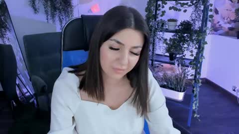 Snapshot of dirosee chatting on 05-07-26, 05:07 Di online show from 05-07-26, 05:07