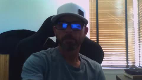 dirtrider15 online show from 10-29-25, 07:37