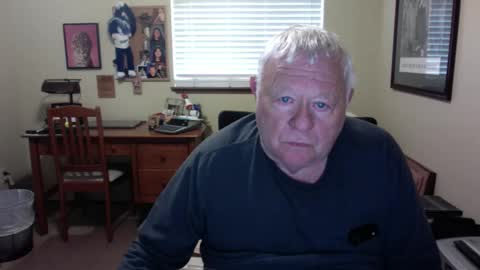 dirtrider195080438 online show from 04-22-26, 10:11