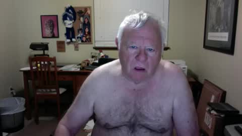 dirtrider195080438 online show from 05-14-26, 12:12