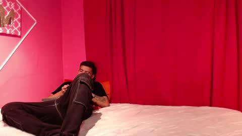 Snapshot of dirty_couple26_ chatting on 01-10-26, 06:31 dirty_couple26_ online show from 01-10-26, 06:31