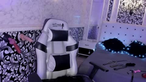 Violet online show from 12-07-24, 07:49