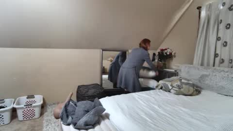 Snapshot of dirtydaisylou chatting on 02-20-25, 05:40 Daisy online show from 02-20-25, 05:40