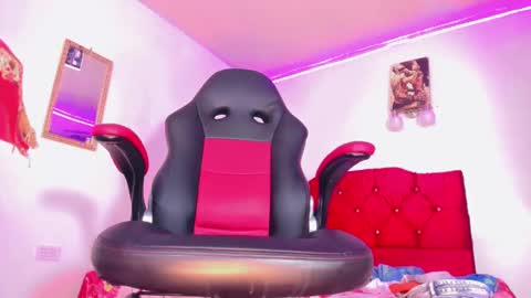 Snapshot of dirtygamesnaomy chatting on 01-28-25, 09:19 Naomy online show from 01-28-25, 09:19