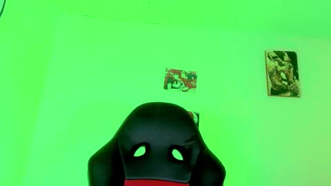 Snapshot of dirtygamesnaomy chatting on 09-26-25, 04:49 Naomy online show from 09-26-25, 04:49