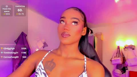 Naomy  online show from 05-06-26, 07:02