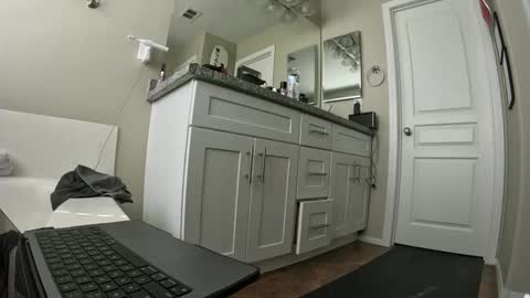 Snapshot of dirtygirldaisy chatting on 02-11-25, 09:03 Daisy Love online show from 02-11-25, 09:03