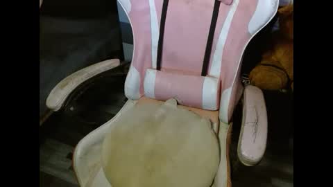 Snapshot of dirtylexa31 chatting on 10-15-25, 01:06 LEXA online show from 10-15-25, 01:06