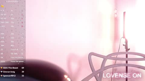 Snapshot of dirtylittleslutt_ chatting on 01-11-25, 09:04 Nemesis online show from 01-11-25, 09:04