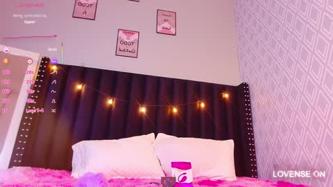 Snapshot of dirtylittleslutt_ chatting on 02-08-25, 03:08 Nemesis online show from 02-08-25, 03:08