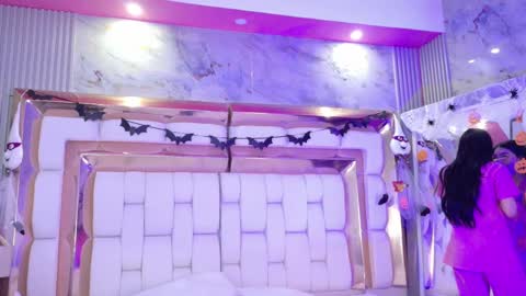 Snapshot of dirtylittleslutt_ chatting on 10-28-25, 02:59 Nemesis online show from 10-28-25, 02:59