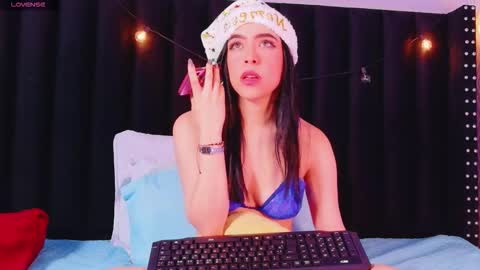 Snapshot of dirtylittleslutt_ chatting on 12-04-25, 03:16 Nemesis online show from 12-04-25, 03:16