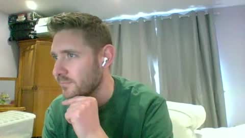 Snapshot of dirtylondon729 chatting on 03-10-25, 12:48 Exhibitionist Ben online show from 03-10-25, 12:48