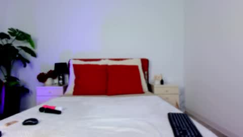 Chloe online show from 01-09-26, 03:37