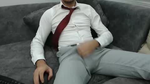 Snapshot of dirtyybooyy77 chatting on 10-28-25, 06:54 dirtyybooyy77 online show from 10-28-25, 06:54