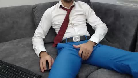 Snapshot of dirtyybooyy77 chatting on 11-30-25, 11:31 dirtyybooyy77 online show from 11-30-25, 11:31