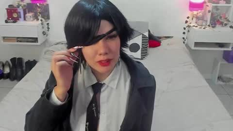 Lena online show from 10-18-25, 05:21