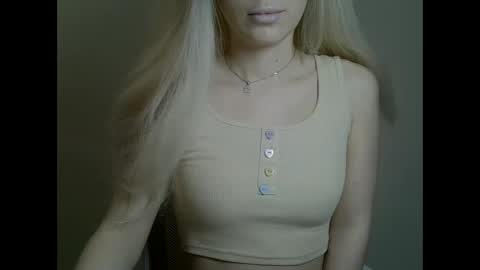 DitaMilton online show from 12-21-24, 02:47