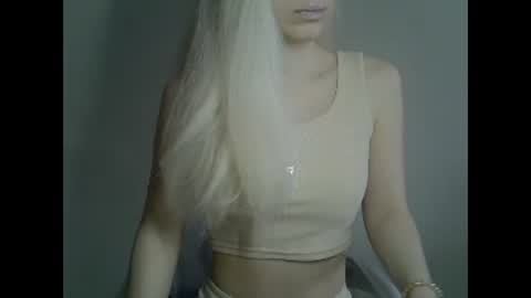 DitaMilton online show from 03-12-25, 10:37