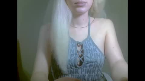 DitaMilton online show from 09-23-25, 07:28