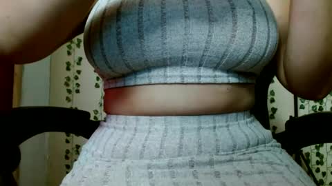 Snapshot of divadirty chatting on 02-05-25, 11:44 Mari online show from 02-05-25, 11:44