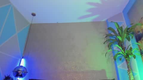 divaluna_ online show from 03-31-26, 12:12