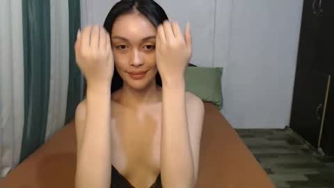 DIVINA online show from 02-05-26, 02:27