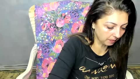 Sandra online show from 12-03-24, 05:53