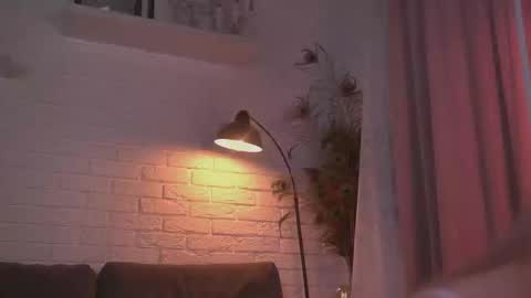 Eva and Lucia online show from 02-01-25, 09:40