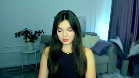 Snapshot of divineamour chatting on 09-28-25, 04:40 Hannah online show from 09-28-25, 04:40