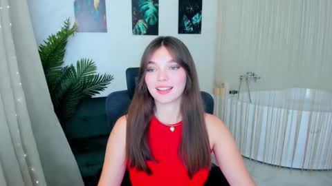 Snapshot of divineamour chatting on 09-29-25, 11:26 Hannah online show from 09-29-25, 11:26